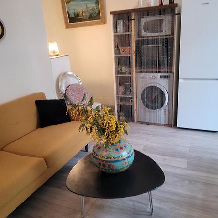Le Rocher Appartement Cotignac Exteriör bild