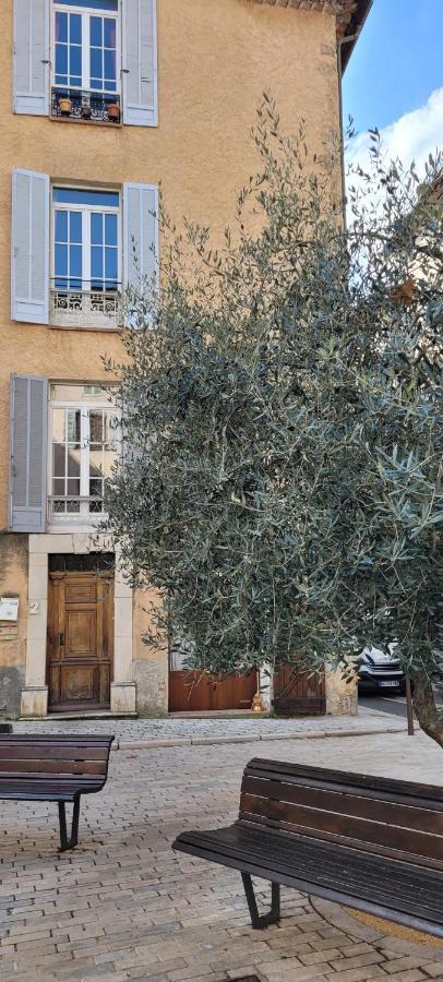 Le Rocher Appartement Cotignac Exteriör bild