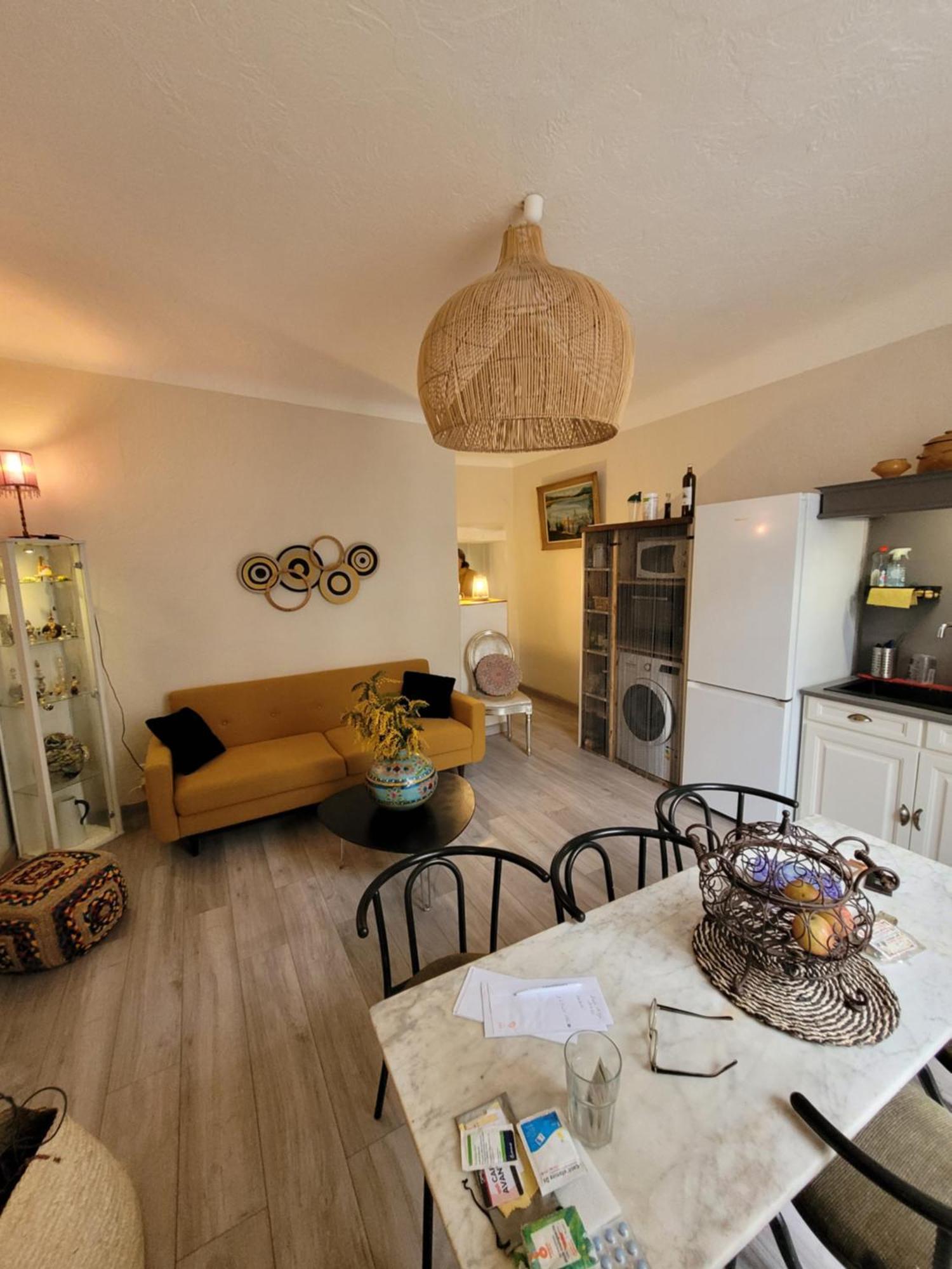 Le Rocher Appartement Cotignac Exteriör bild