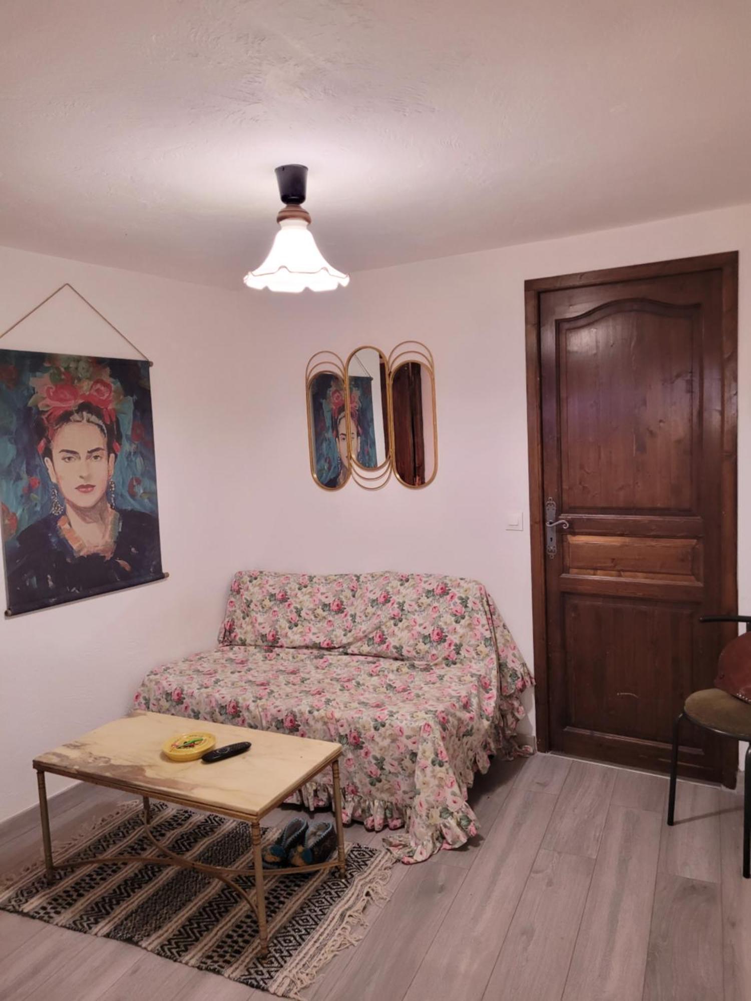 Le Rocher Appartement Cotignac Exteriör bild